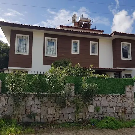 Dalos Gocek Vilă